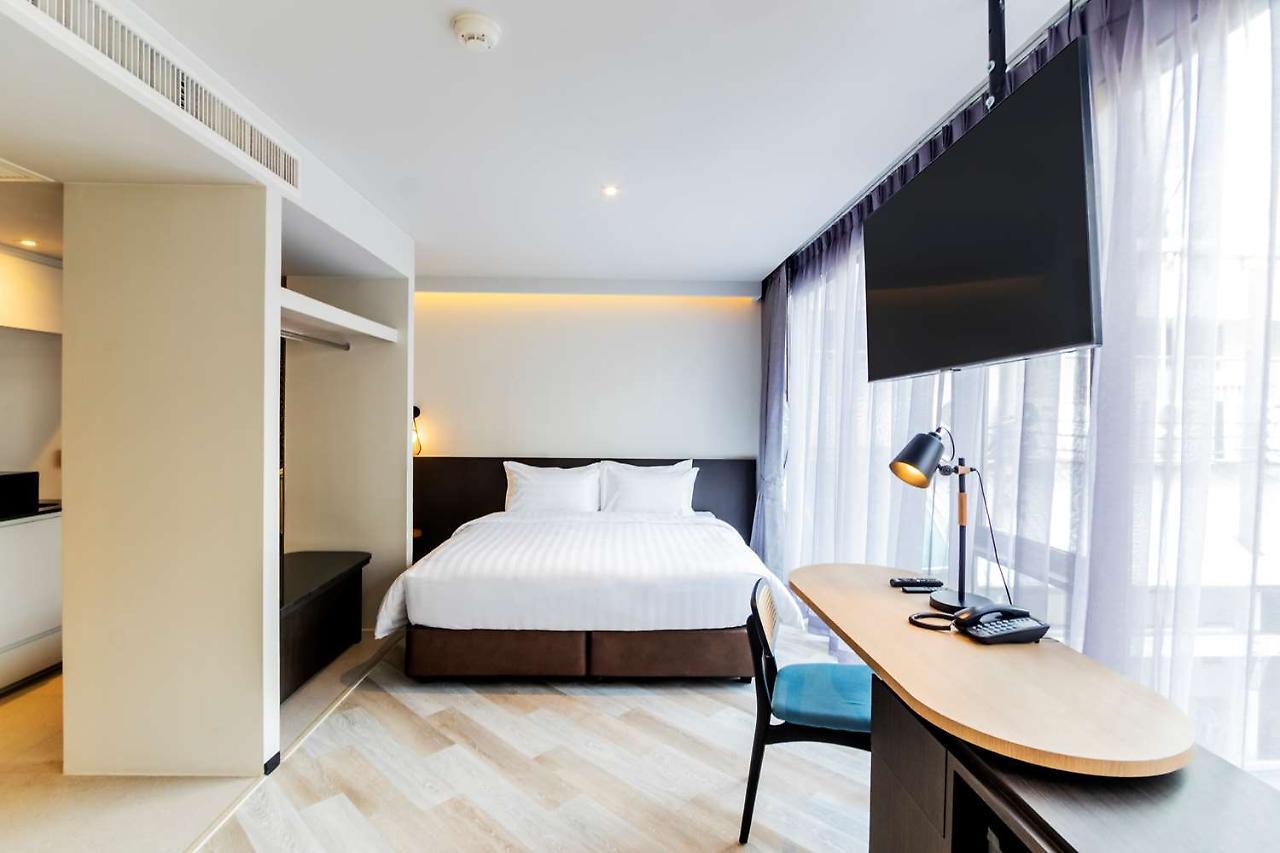 Seekers Finders Rama IV Hotel Surestay Collection By BW Банкок Екстериор снимка