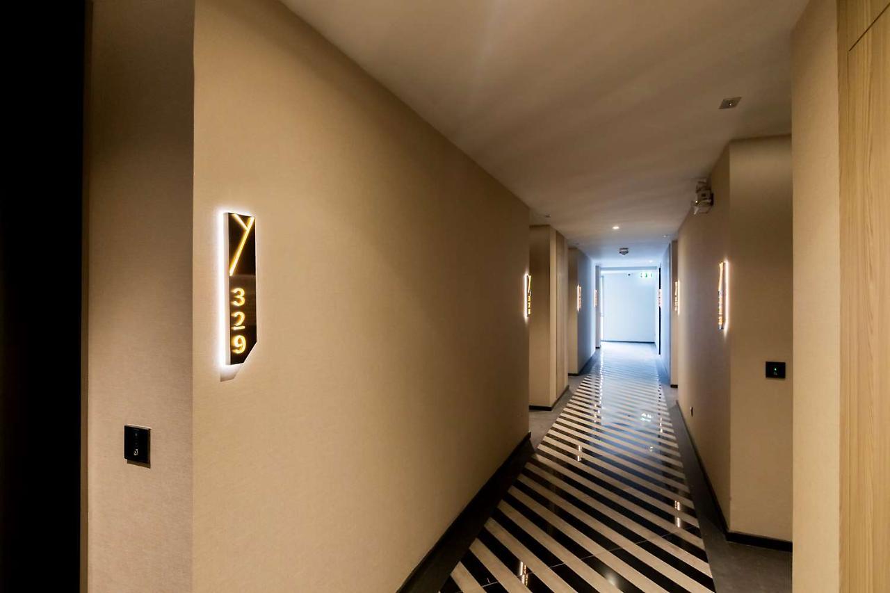 Seekers Finders Rama IV Hotel Surestay Collection By BW Банкок Екстериор снимка